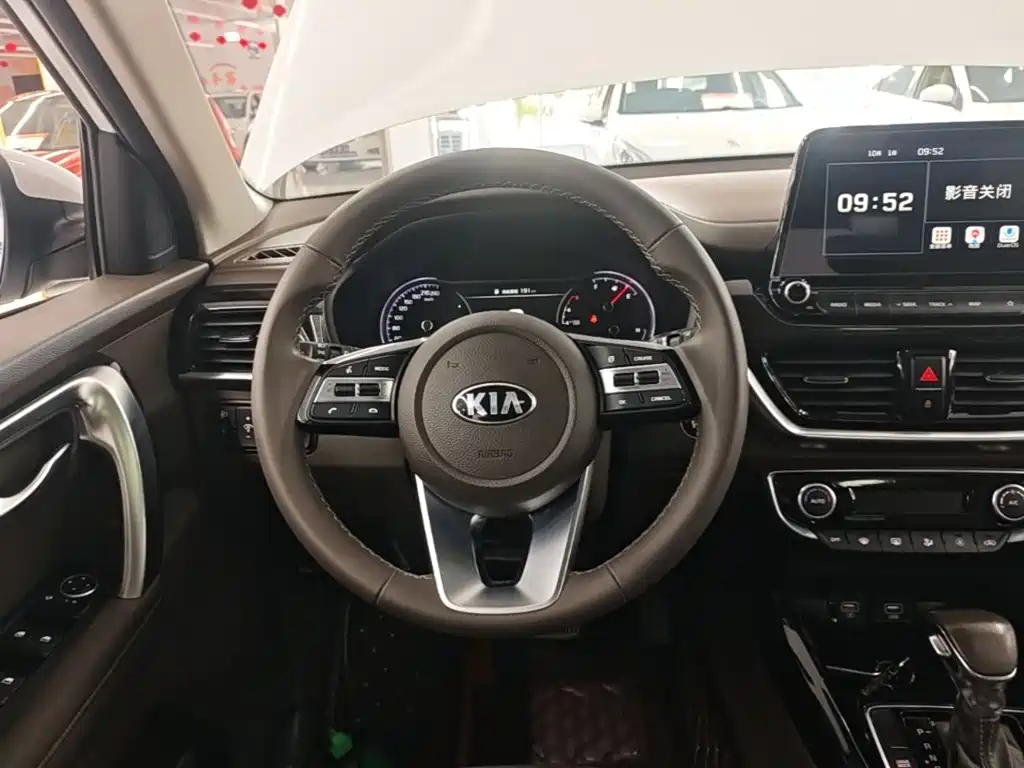 Kia Sportage — миниатюра 11