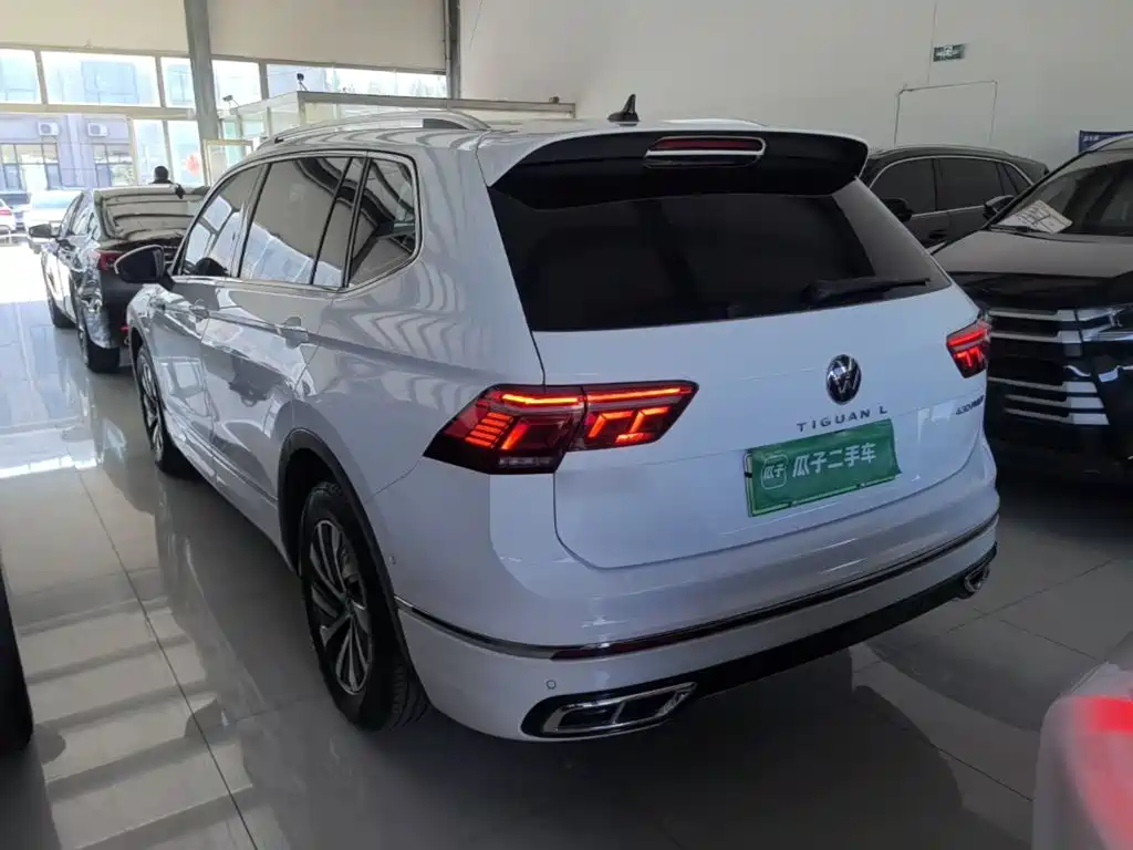 Volkswagen Tiguan L PHEV — миниатюра 5