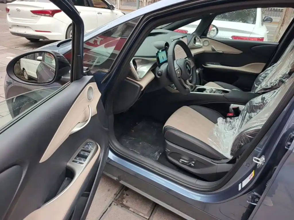 BYD Dolphin — миниатюра 16