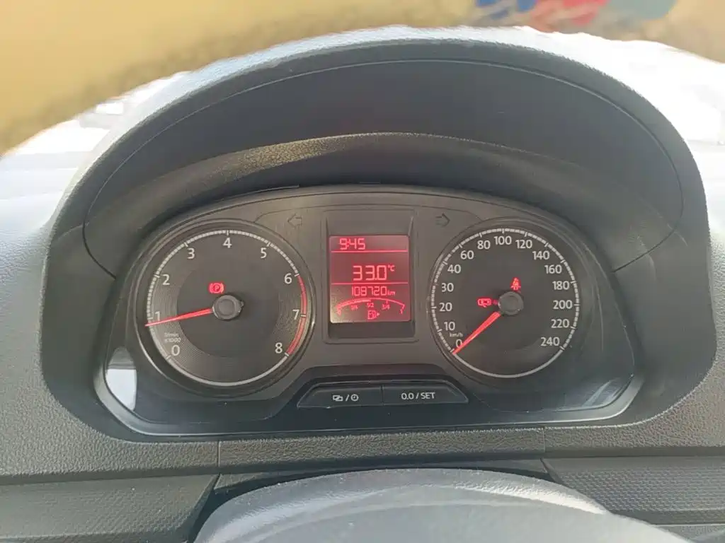 Volkswagen Jetta — миниатюра 12