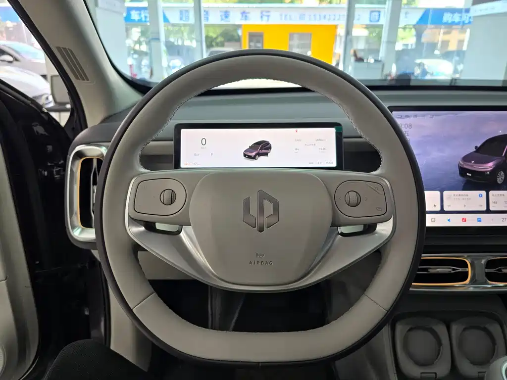 Leapmotor Leapmotor B10 — миниатюра 8