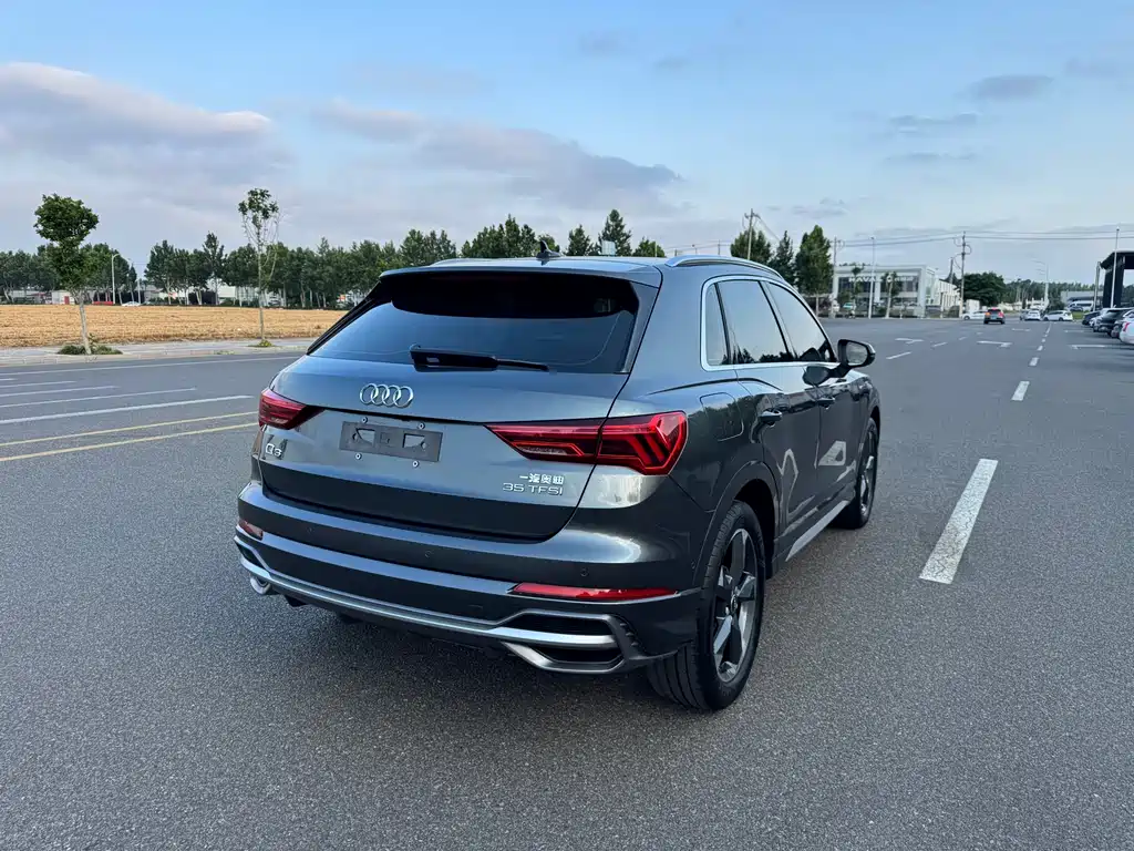 Audi Q3 2022 35 TFSI Fashion