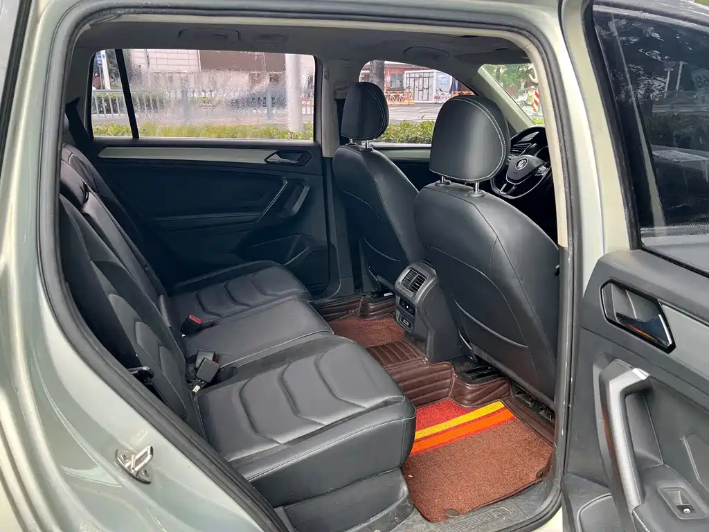 Volkswagen Tiguan L — миниатюра 15