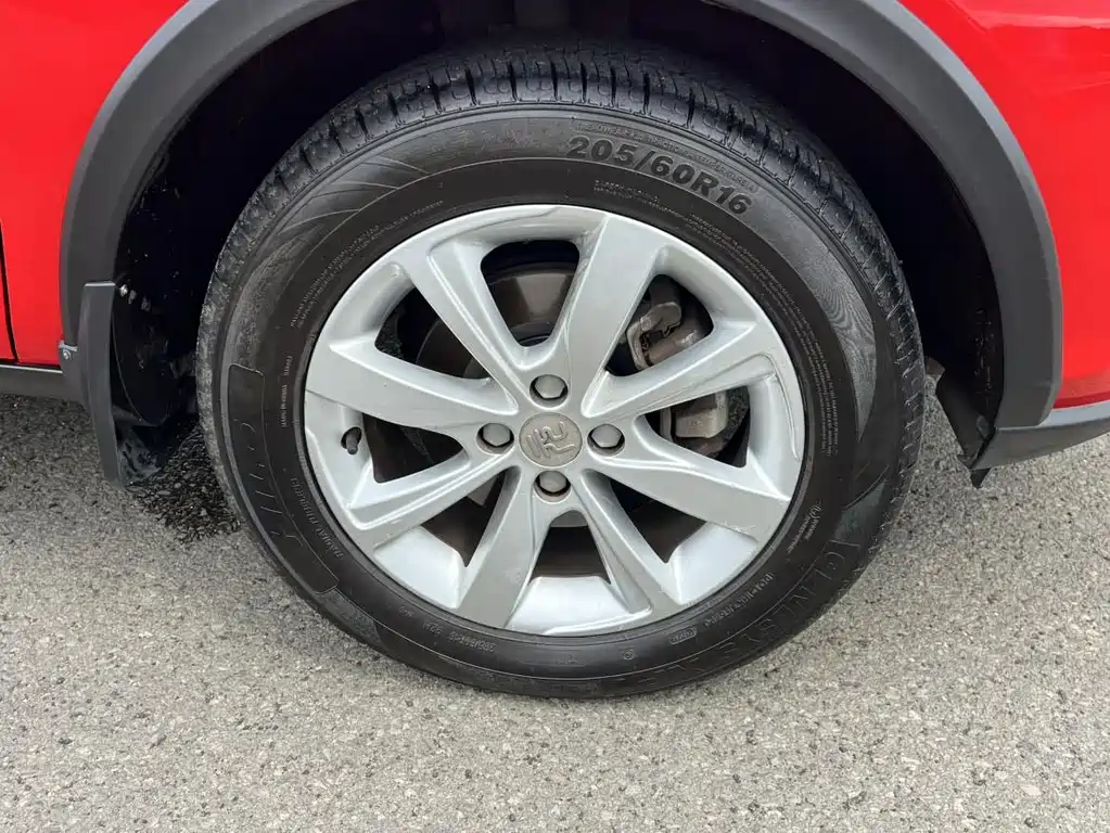 BYD Yuan — миниатюра 16