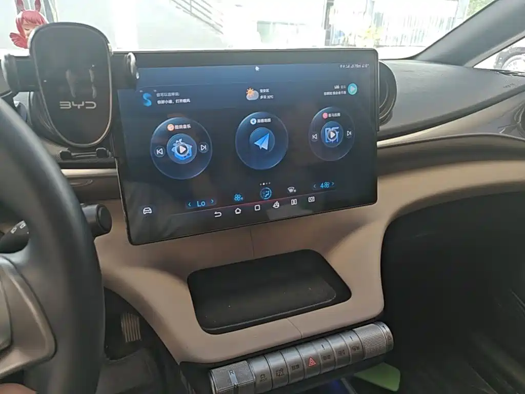 BYD Dolphin — миниатюра 13