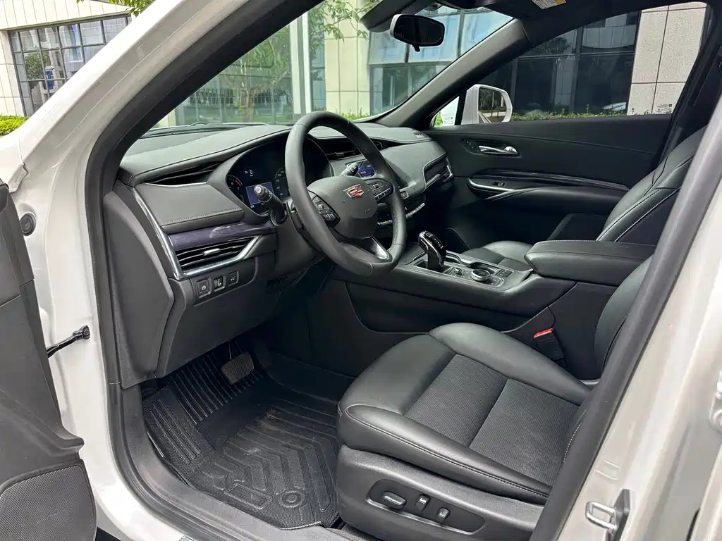 Cadillac XT4 — миниатюра 4