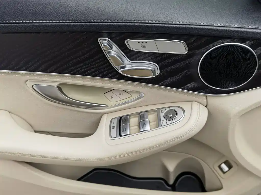 Mercedes-Benz C-Class — миниатюра 9