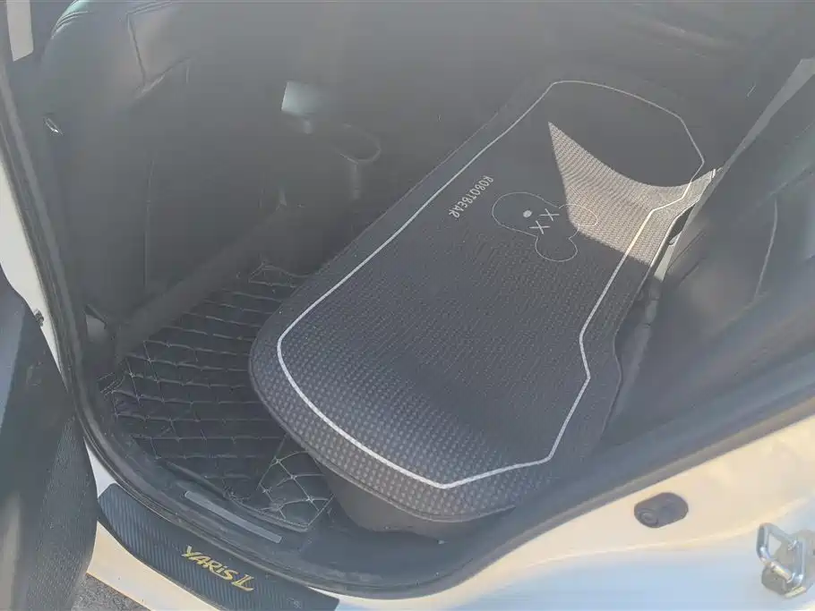 TOYOTA YARIS L ZHIXUAN