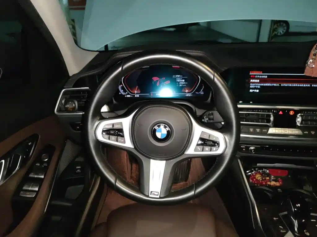 BMW 3 Series — миниатюра 11