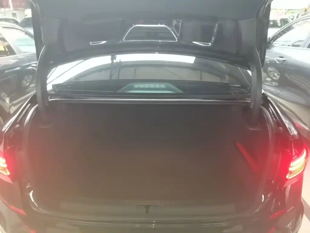 Volkswagen Passat — миниатюра 19