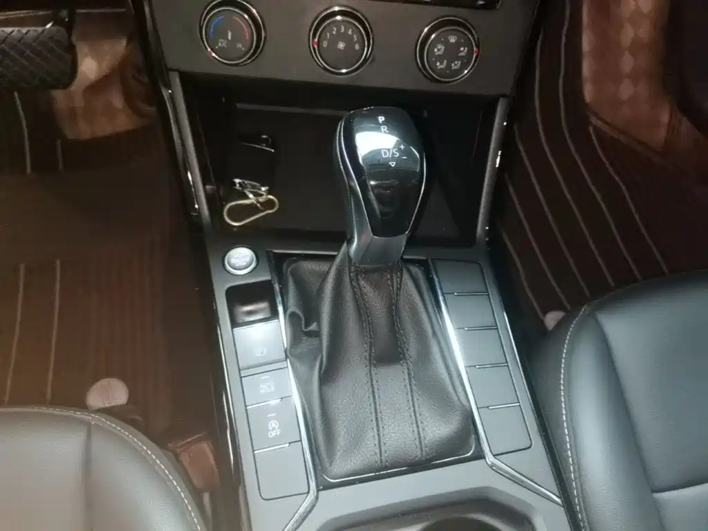 Volkswagen Passat — миниатюра 14