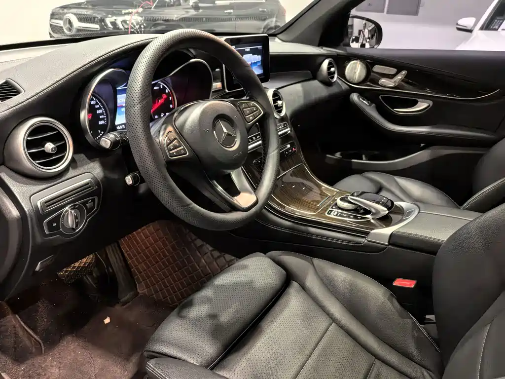 Mercedes-Benz GLC — миниатюра 8