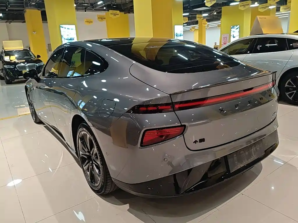XPeng P7 — миниатюра 5