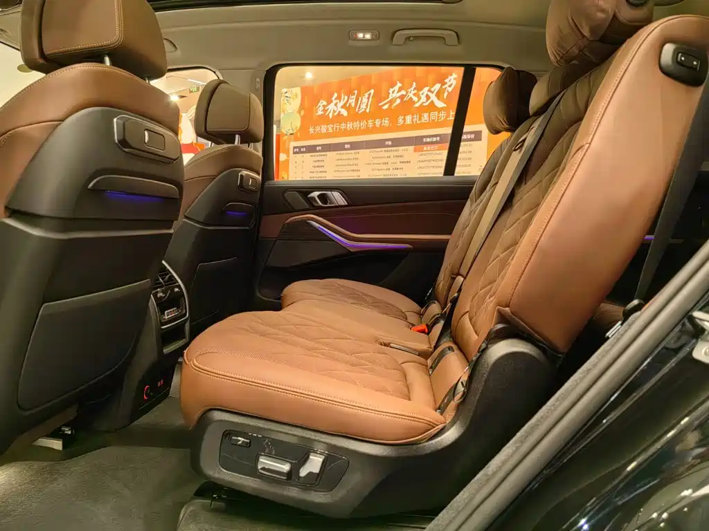 BMW X7 — миниатюра 13