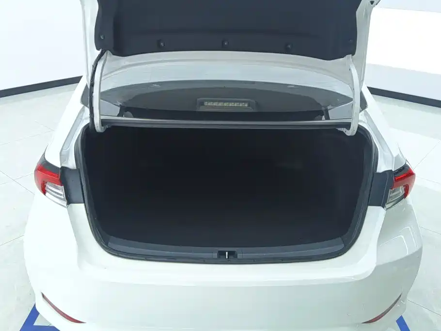 Toyota Corolla — миниатюра 4