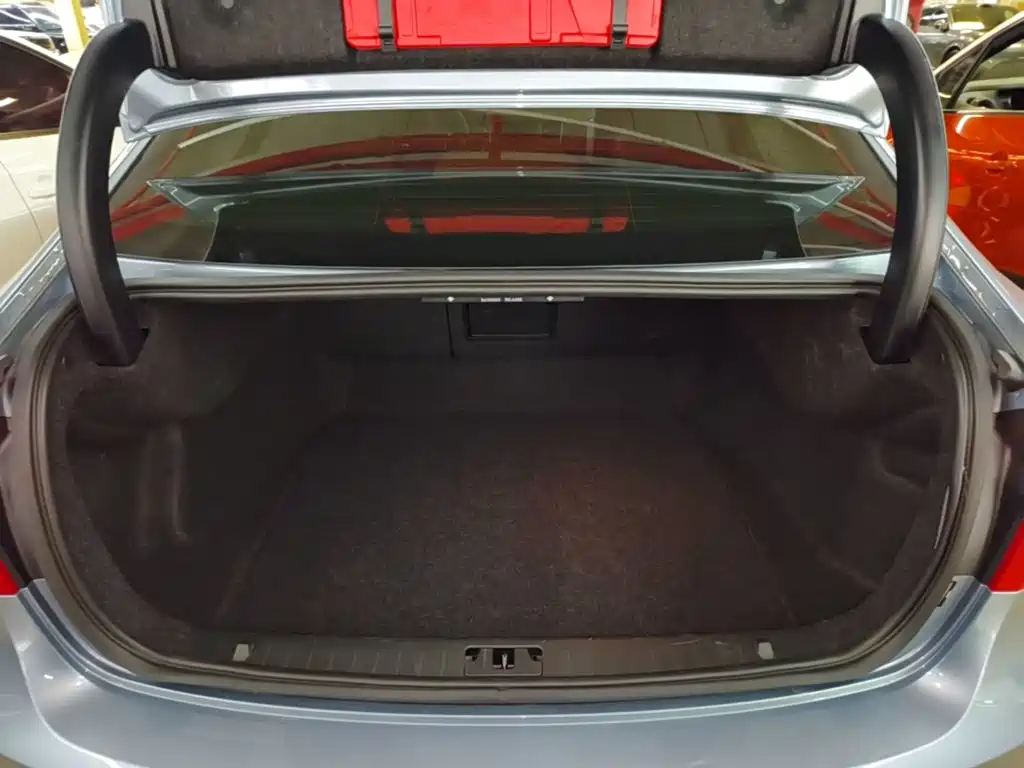 Volvo S60 — миниатюра 19