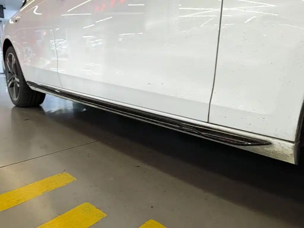 Audi A4L — миниатюра 21