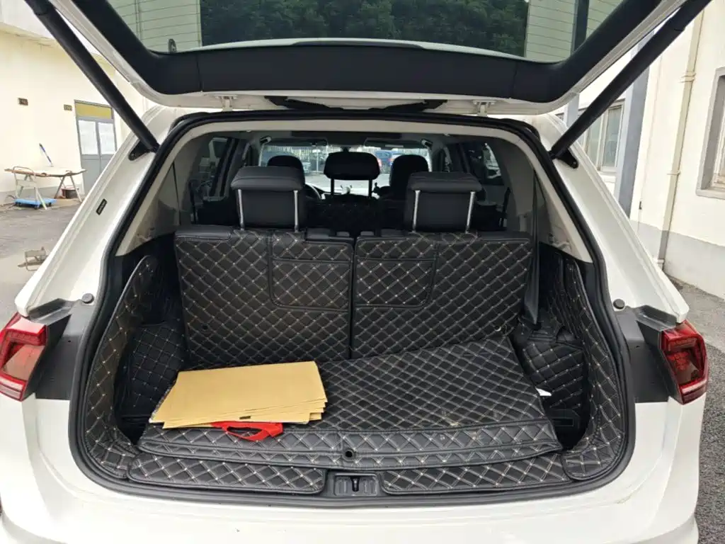 Volkswagen Tiguan L — миниатюра 19