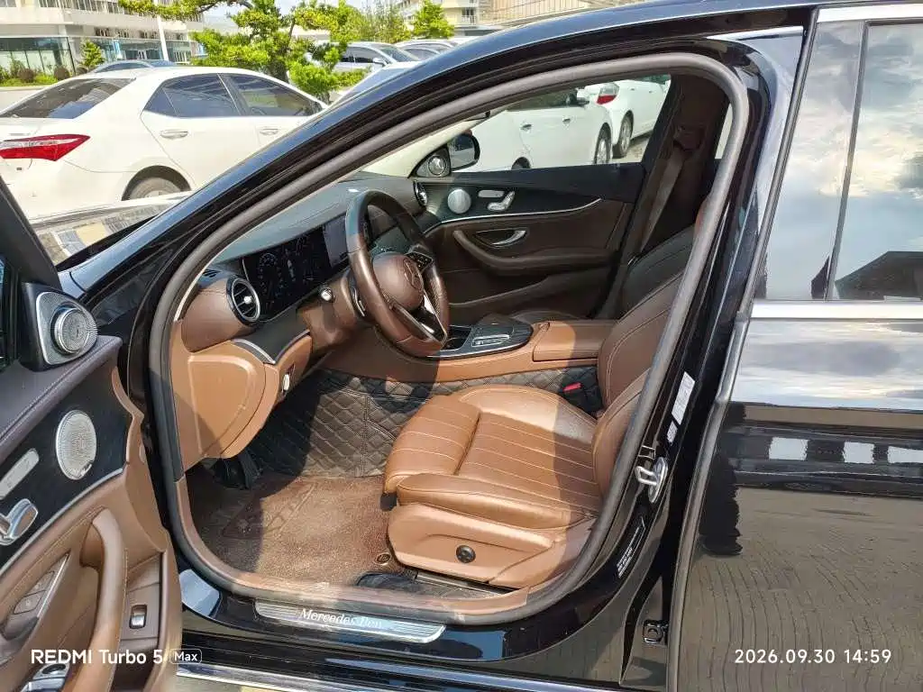Mercedes-Benz E-Class — миниатюра 6