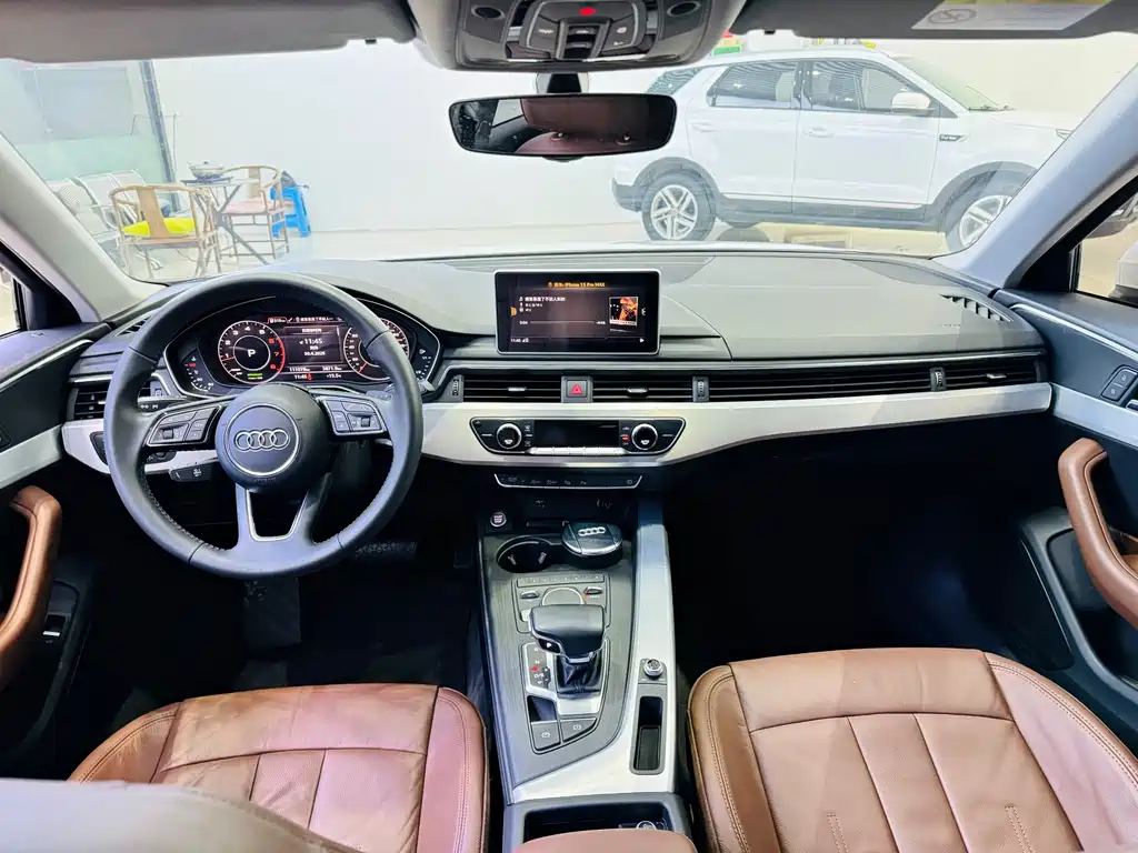 Audi A4L 2019 40 TFSI Fashion V