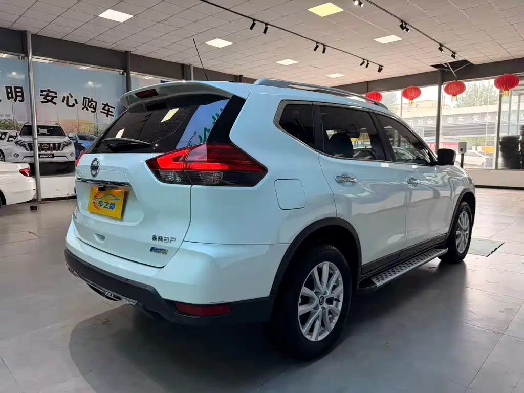 Nissan X-Trail — миниатюра 9