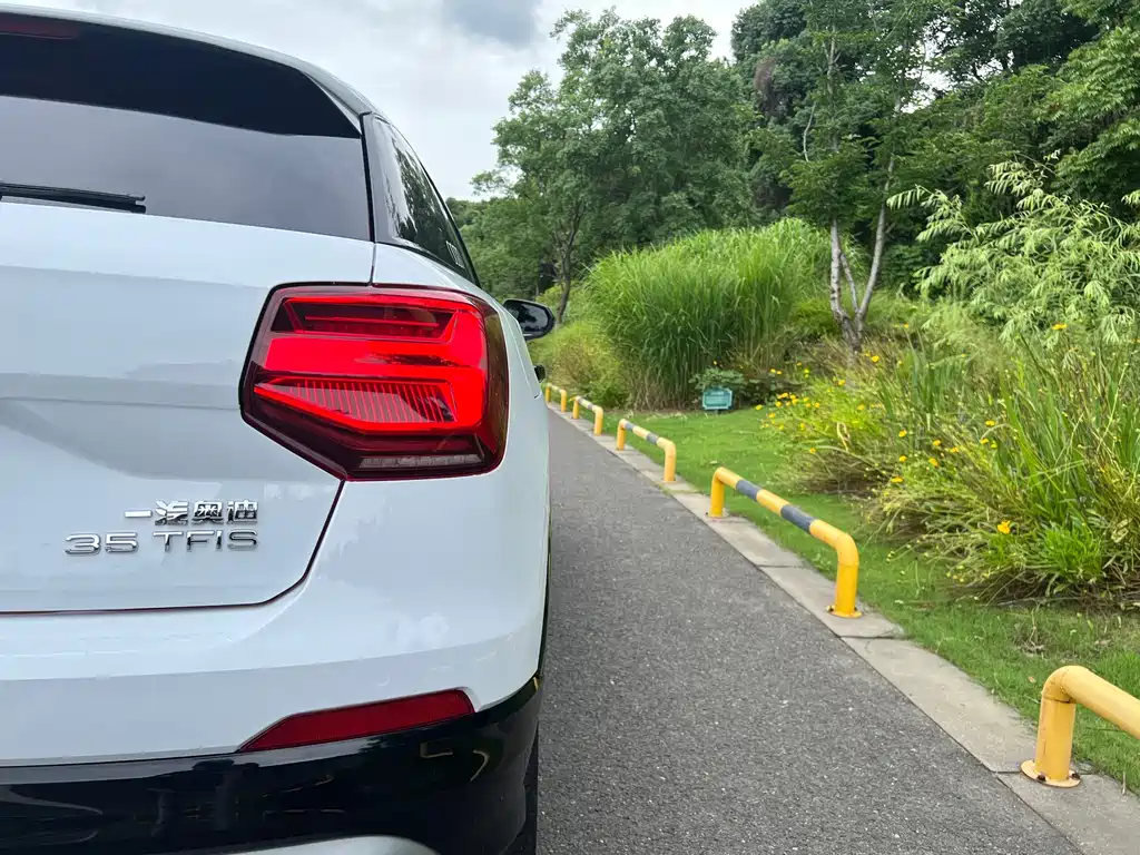 Audi Q2L 2021 35 TFSI