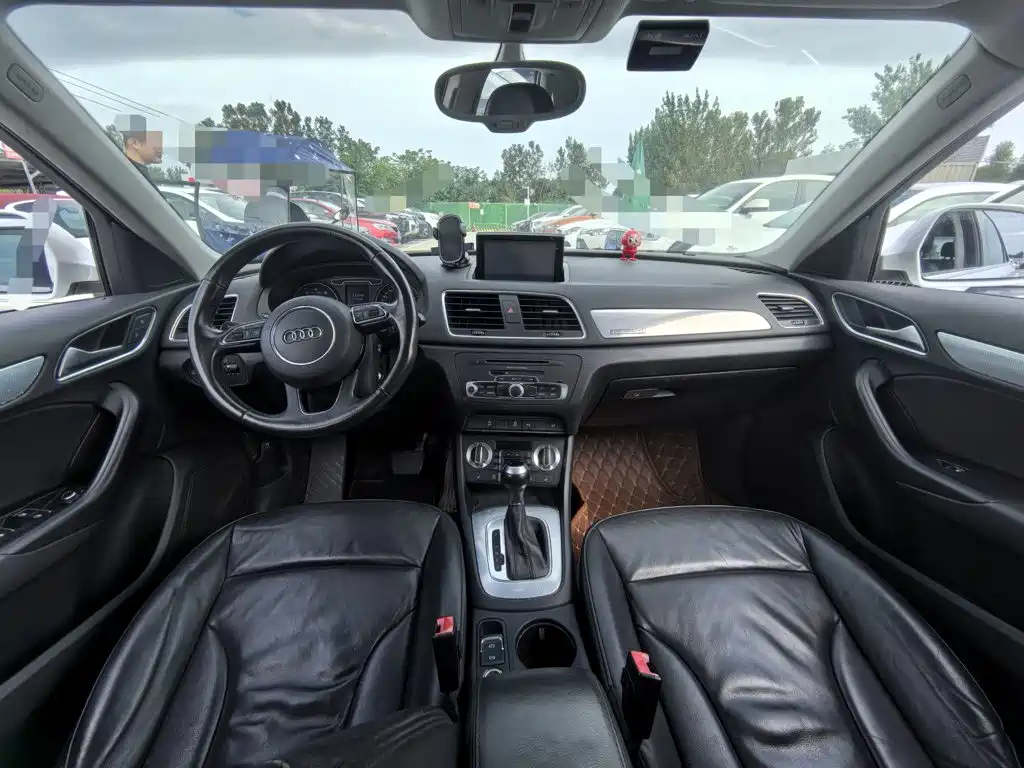Audi Q3 — миниатюра 12
