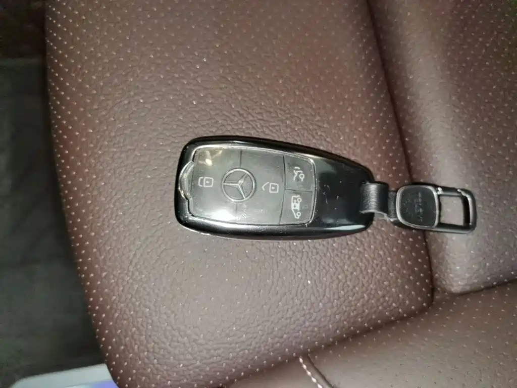 Mercedes-Benz V-Class — миниатюра 9