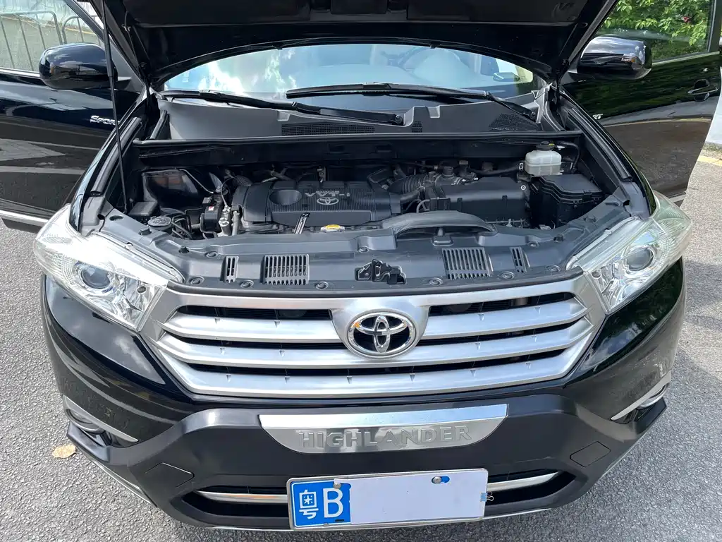 Toyota Highlander — миниатюра 5