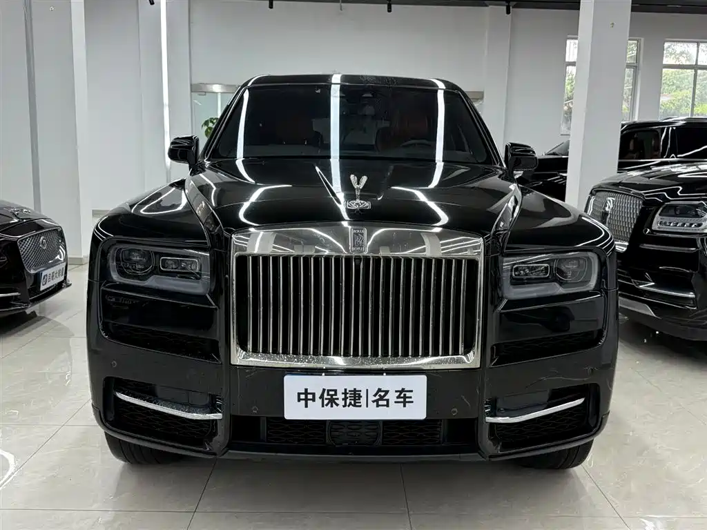 Rolls-Royce Cullinan 2018 мест