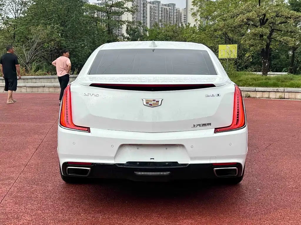 Cadillac XTS — миниатюра 5