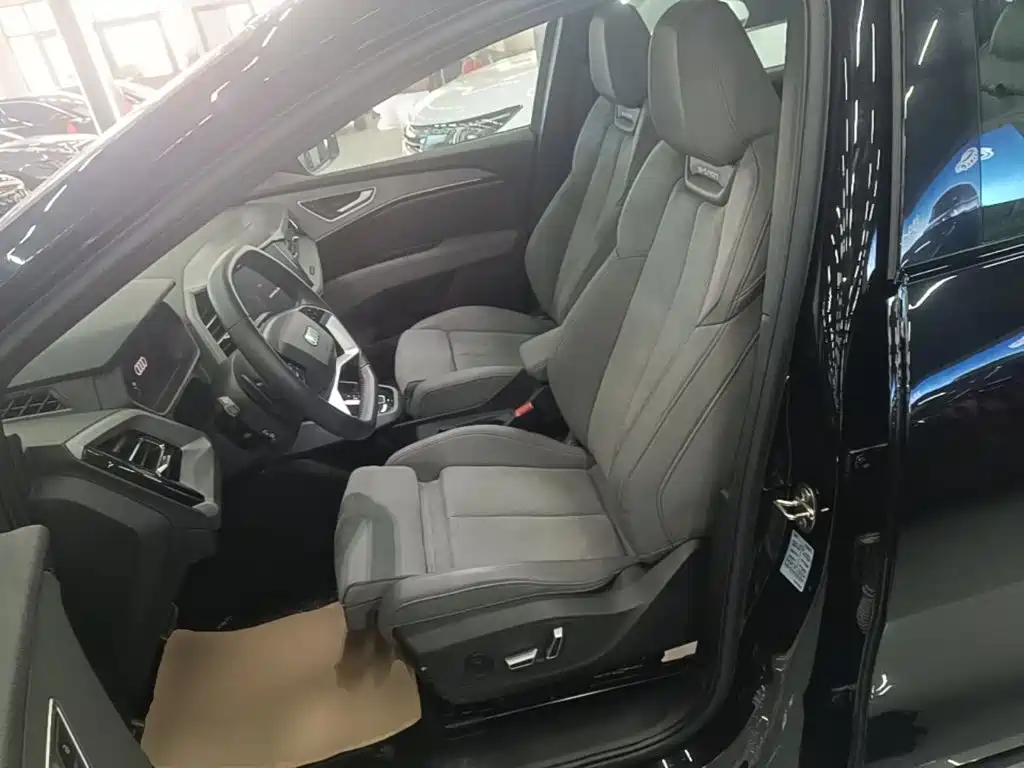 Audi Q5 e-tron — миниатюра 15