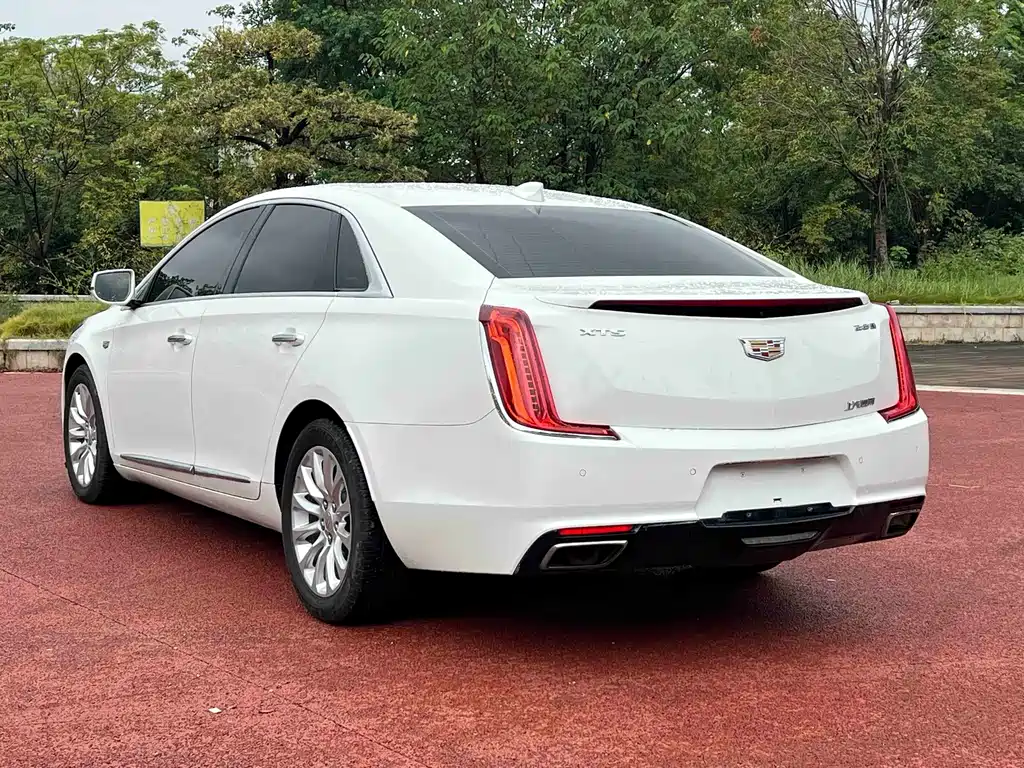 Cadillac XTS — миниатюра 4
