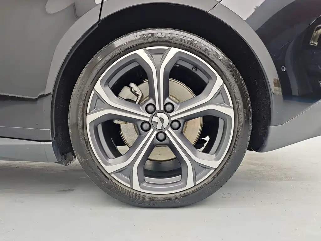 NIO ET5T — миниатюра 16