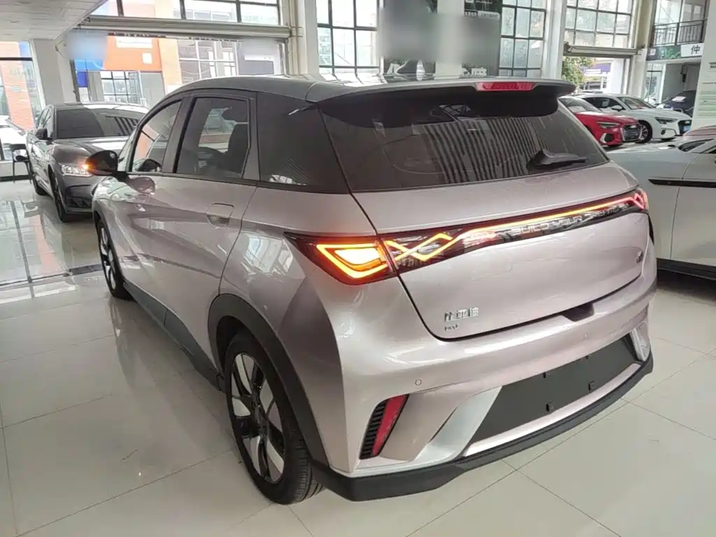 BYD Dolphin — миниатюра 5