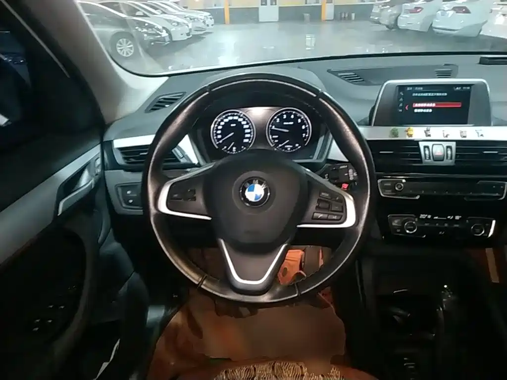 BMW X1 — миниатюра 11