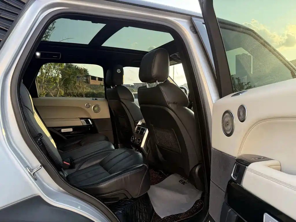 Land Rover Sport — миниатюра 11
