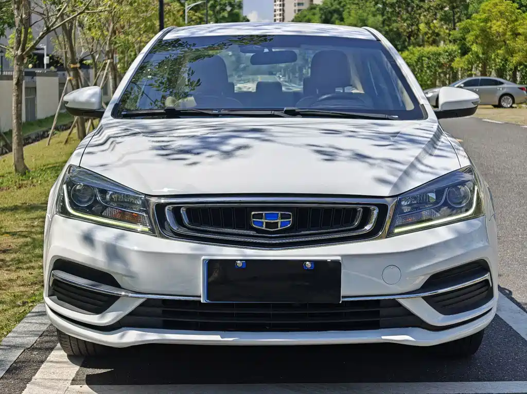 Geely Emgrand — миниатюра 3