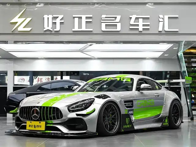 MERCEDES-BENZ AMG GT