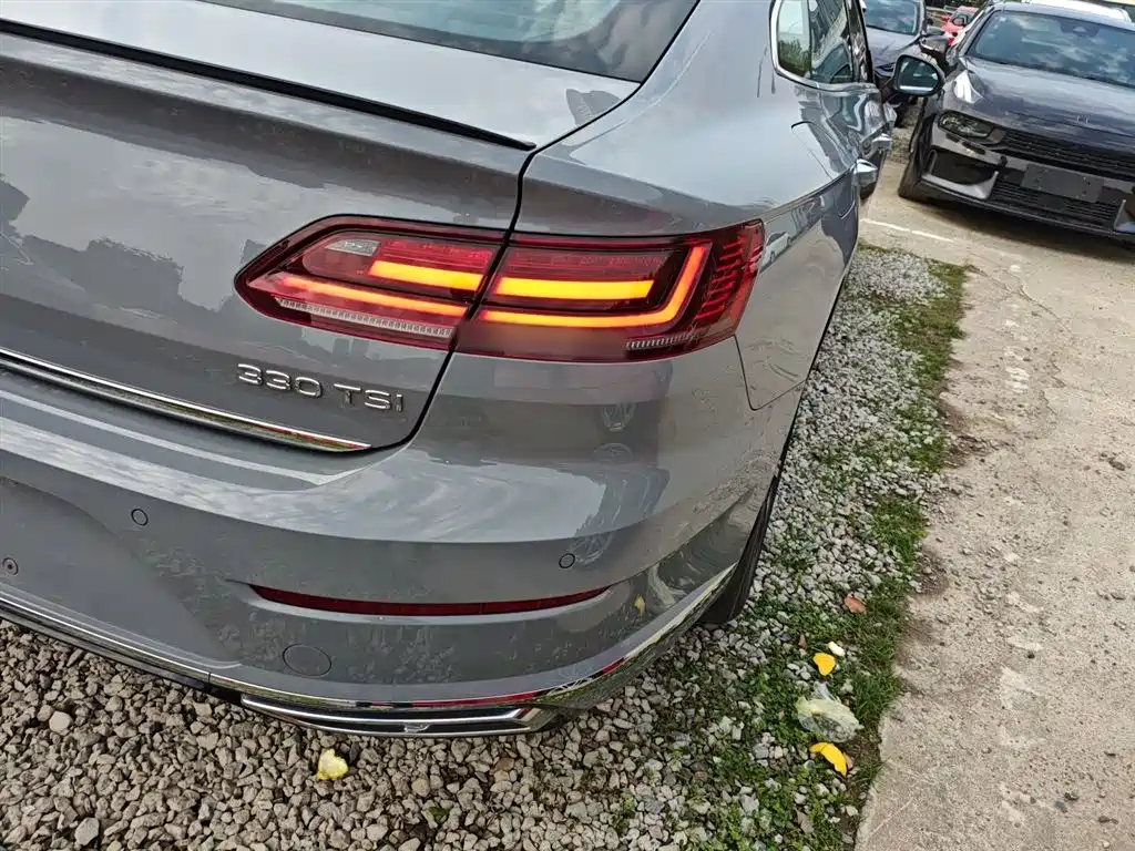 Volkswagen FAW - Passat CC CC 2025 330TSI
