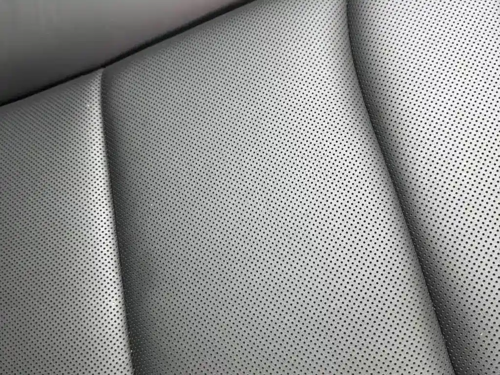 Tesla Model 3 — миниатюра 23