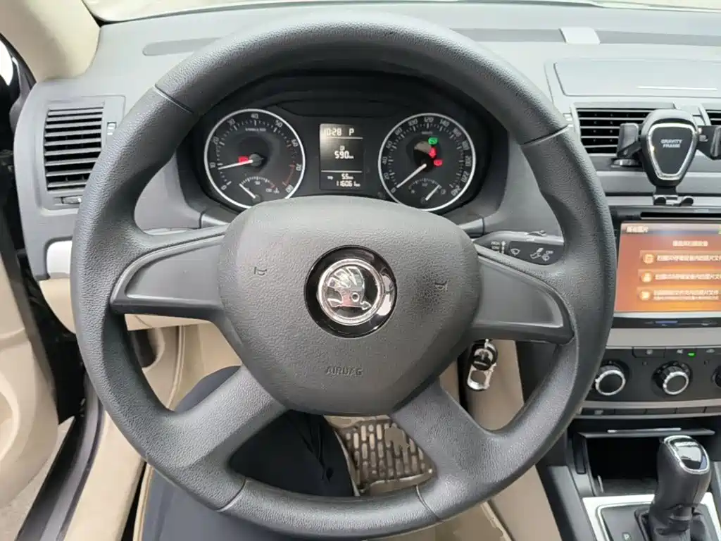 Skoda Octavia — миниатюра 11