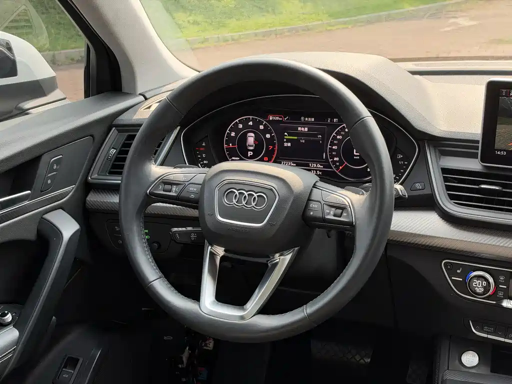 Audi Q5L — миниатюра 13