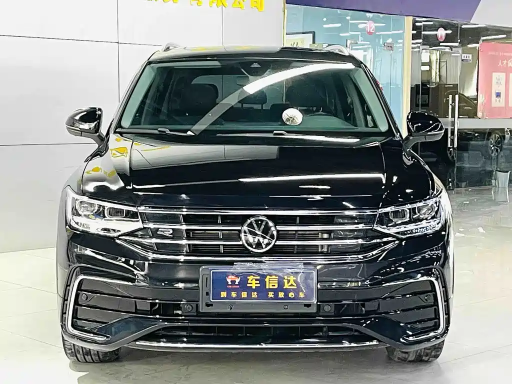 Volkswagen Tiguan L 2023 — фото 2