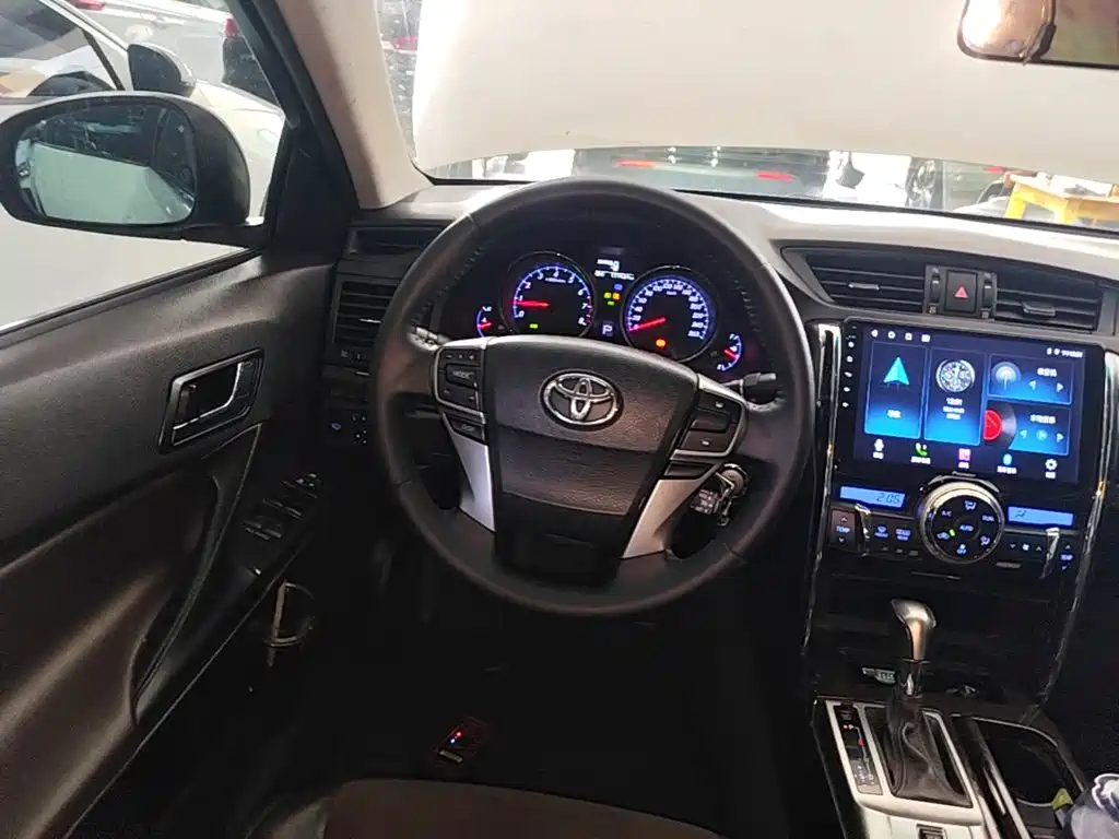 Toyota Reiz — миниатюра 11