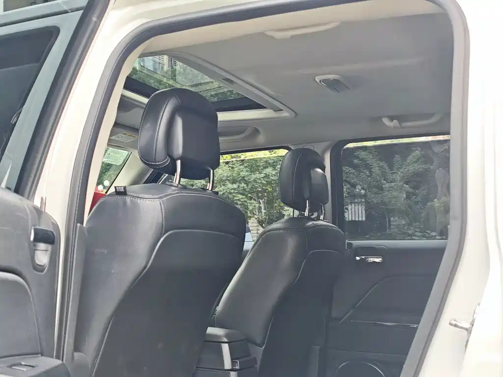 Jeep Patriot — миниатюра 11