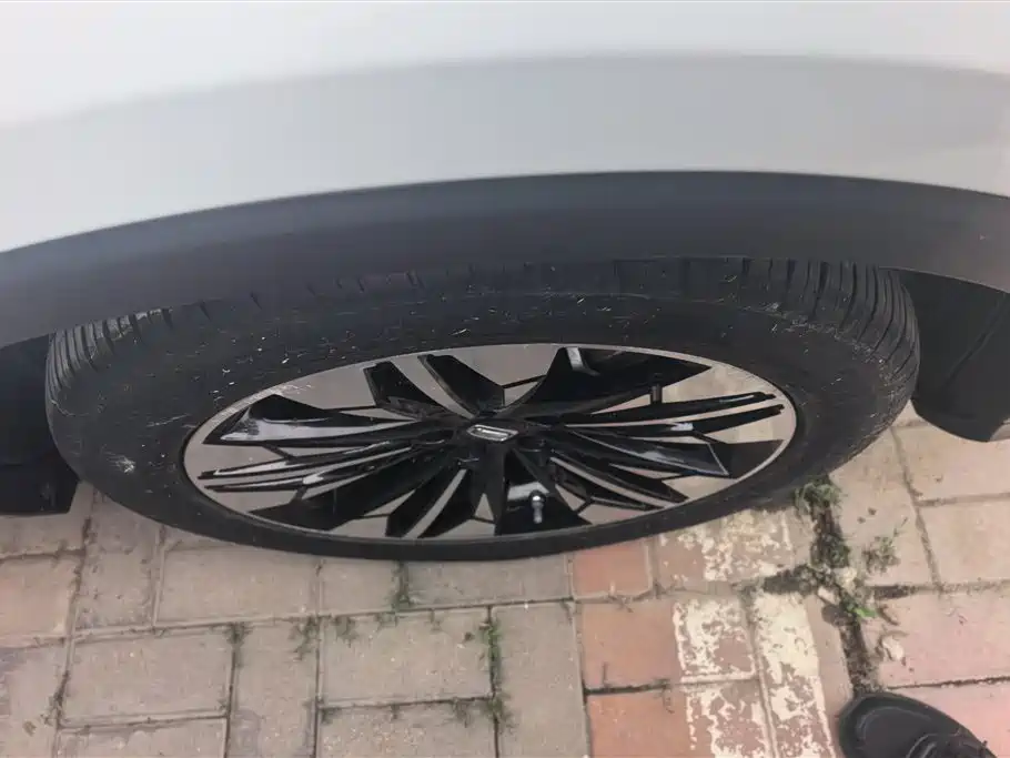 Bestune T77 2023 1.5T AT Premium