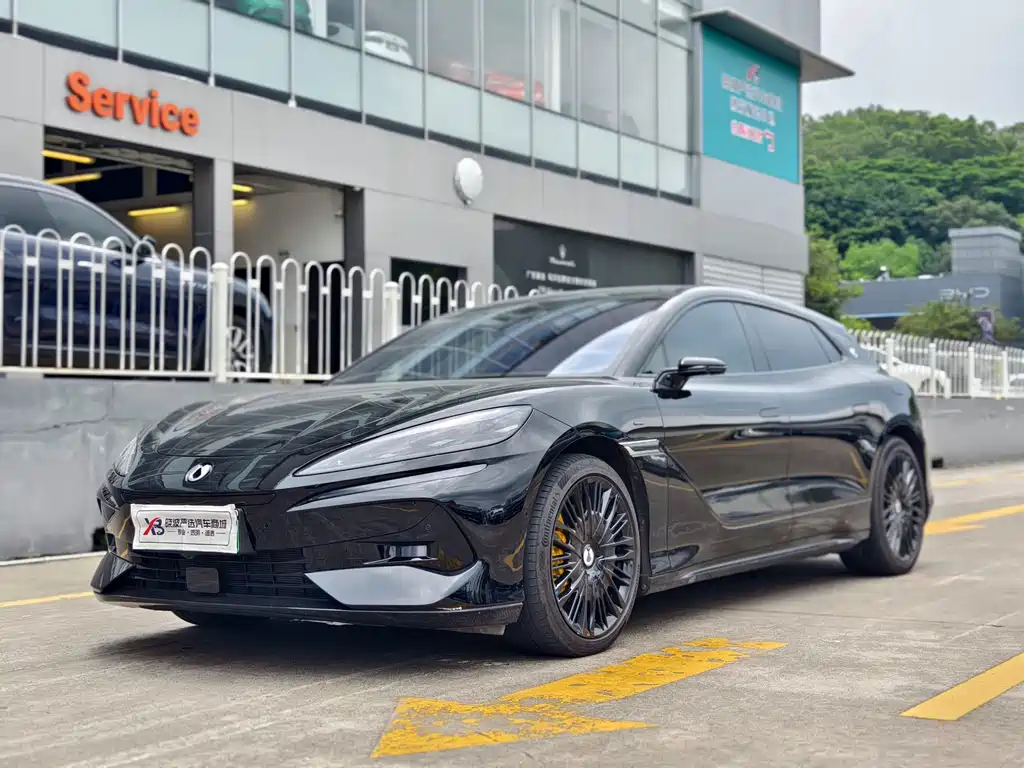Denza Z9 GT 2024 1100 4WD Ultra First Edition Edition