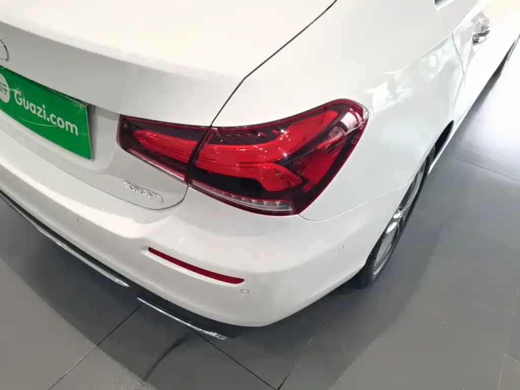 Mercedes-Benz A-Class — миниатюра 8
