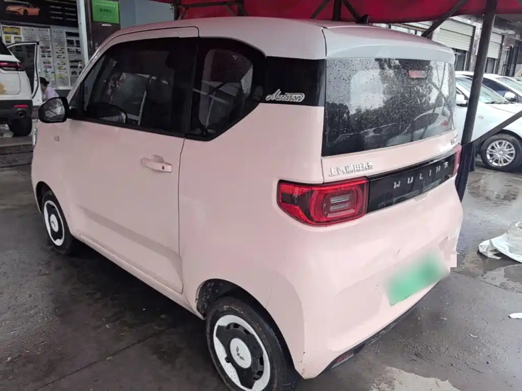 Wuling MINIEV — миниатюра 5